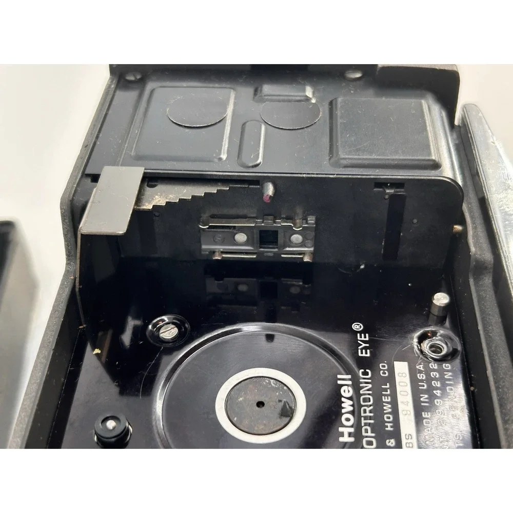Super 8 Bell & Howell Optronic Eye Perpetua Drive Autoload Zoom Model 306